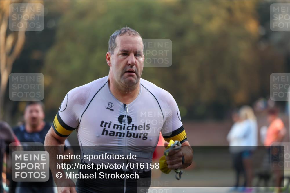 08.09.2024 - Stadtparktriathlon Michael Strokosch http://msf.ph/oto/7016158 08.09.2024 08:48:03 Schwimmen 15, 21, 23, 35, 37, 40, 45, 54, 60, 66, 67, 72, 74, 82 meine-sportfotos.de