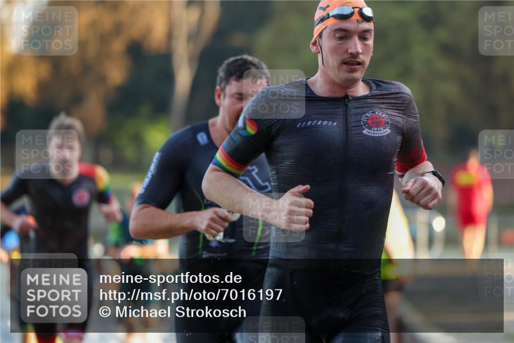 08.09.2024 - Stadtparktriathlon Michael Strokosch http://msf.ph/oto/7016197 08.09.2024 08:48:04 Schwimmen 15, 21, 23, 35, 37, 40, 54, 60, 66, 67, 72, 74, 82 meine-sportfotos.de