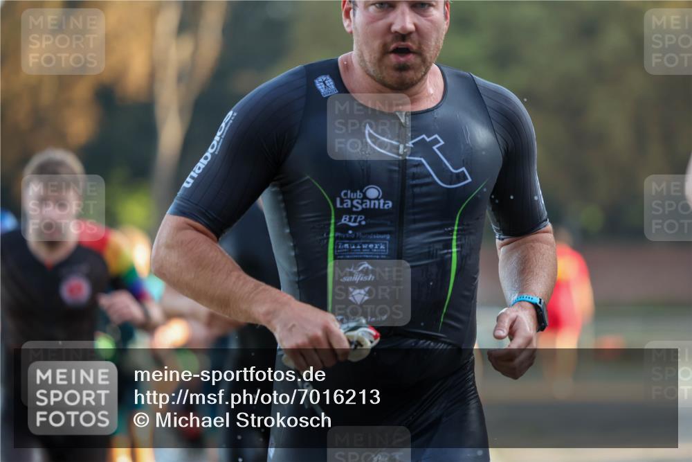 08.09.2024 - Stadtparktriathlon Michael Strokosch http://msf.ph/oto/7016213 08.09.2024 08:48:05 Schwimmen 15, 21, 23, 35, 37, 40, 60, 64, 66, 67, 72, 74, 82 meine-sportfotos.de