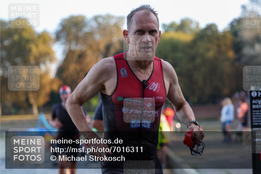 08.09.2024 - Stadtparktriathlon Michael Strokosch http://msf.ph/oto/7016311 08.09.2024 08:48:10 Schwimmen 15, 24, 27, 37, 40, 46, 57, 58, 60, 64, 66, 67, 82 meine-sportfotos.de