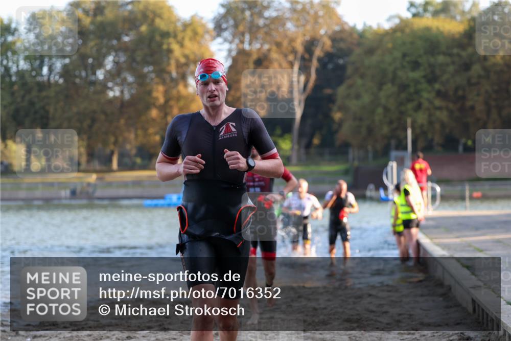 08.09.2024 - Stadtparktriathlon Michael Strokosch http://msf.ph/oto/7016352 08.09.2024 08:48:12 Schwimmen 24, 27, 37, 46, 57, 58, 60, 64, 82 meine-sportfotos.de
