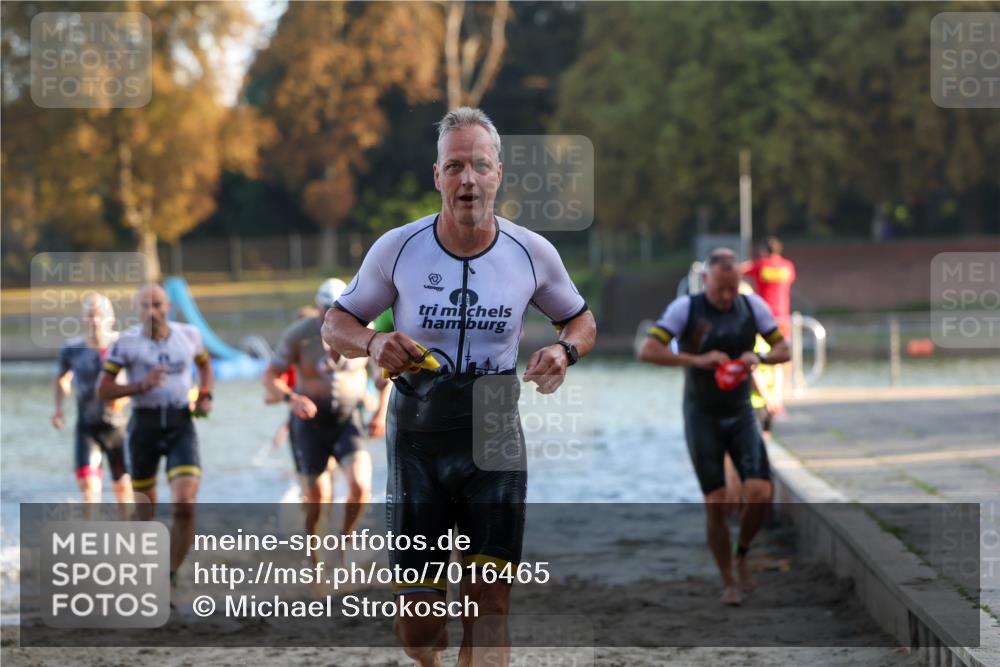 08.09.2024 - Stadtparktriathlon Michael Strokosch http://msf.ph/oto/7016465 08.09.2024 08:48:17 Schwimmen 6, 24, 27, 46, 57, 58, 60, 64 meine-sportfotos.de