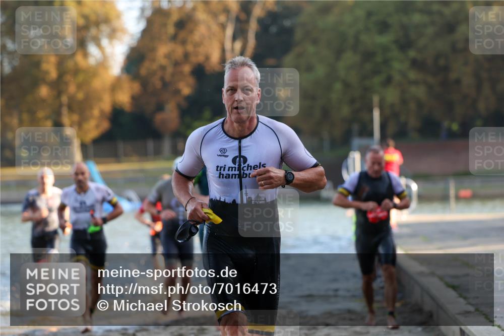 08.09.2024 - Stadtparktriathlon Michael Strokosch http://msf.ph/oto/7016473 08.09.2024 08:48:18 Schwimmen 6, 24, 27, 46, 57, 58, 60, 64 meine-sportfotos.de