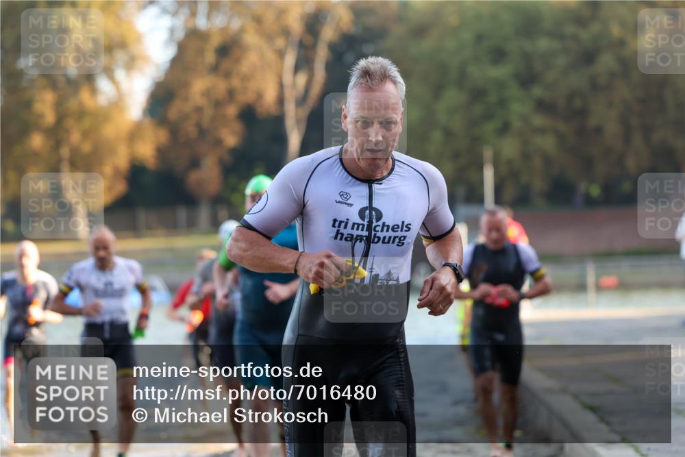 08.09.2024 - Stadtparktriathlon Michael Strokosch http://msf.ph/oto/7016480 08.09.2024 08:48:18 Schwimmen 6, 24, 27, 46, 57, 58, 60, 64 meine-sportfotos.de
