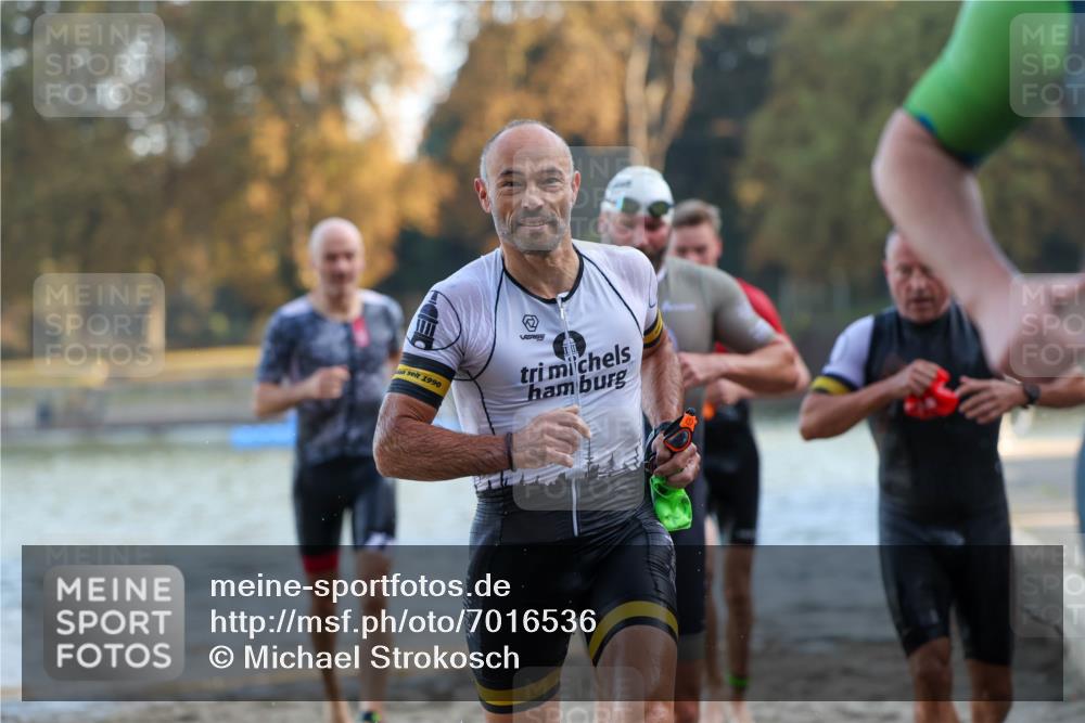 08.09.2024 - Stadtparktriathlon Michael Strokosch http://msf.ph/oto/7016536 08.09.2024 08:48:21 Schwimmen 6, 24, 27, 46, 57, 58, 64 meine-sportfotos.de