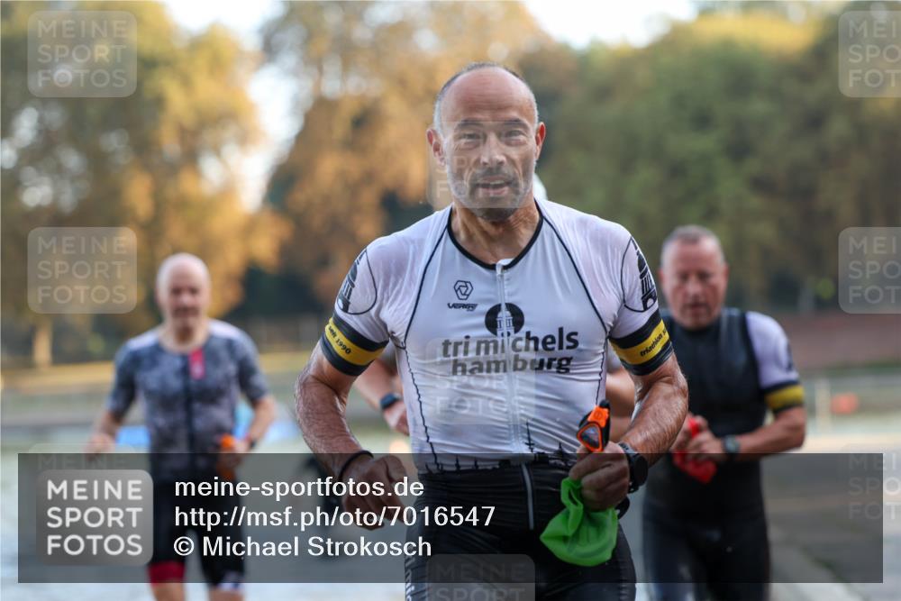 08.09.2024 - Stadtparktriathlon Michael Strokosch http://msf.ph/oto/7016547 08.09.2024 08:48:21 Schwimmen 6, 24, 27, 46, 57, 58, 64 meine-sportfotos.de