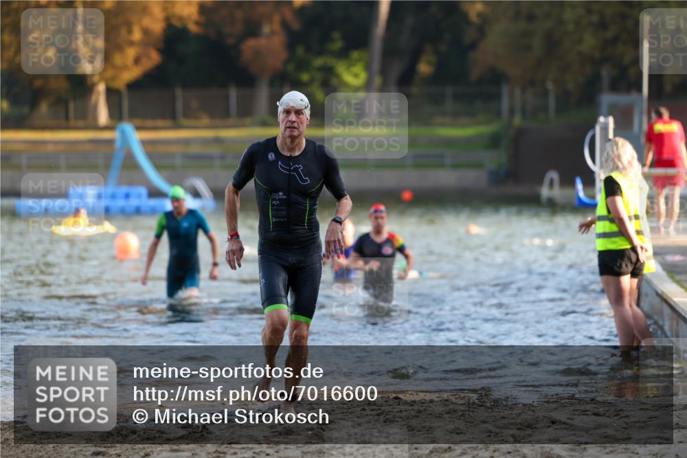 08.09.2024 - Stadtparktriathlon Michael Strokosch http://msf.ph/oto/7016600 08.09.2024 08:48:27 Schwimmen 4, 6, 14, 61 meine-sportfotos.de