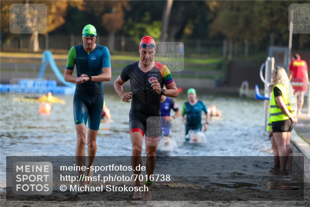 08.09.2024 - Stadtparktriathlon Michael Strokosch http://msf.ph/oto/7016738 08.09.2024 08:48:34 Schwimmen 4, 14, 61, 65 meine-sportfotos.de