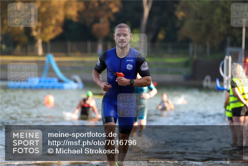 08.09.2024 - Stadtparktriathlon Michael Strokosch http://msf.ph/oto/7016796 08.09.2024 08:48:40 Schwimmen 4, 16, 61, 65 meine-sportfotos.de