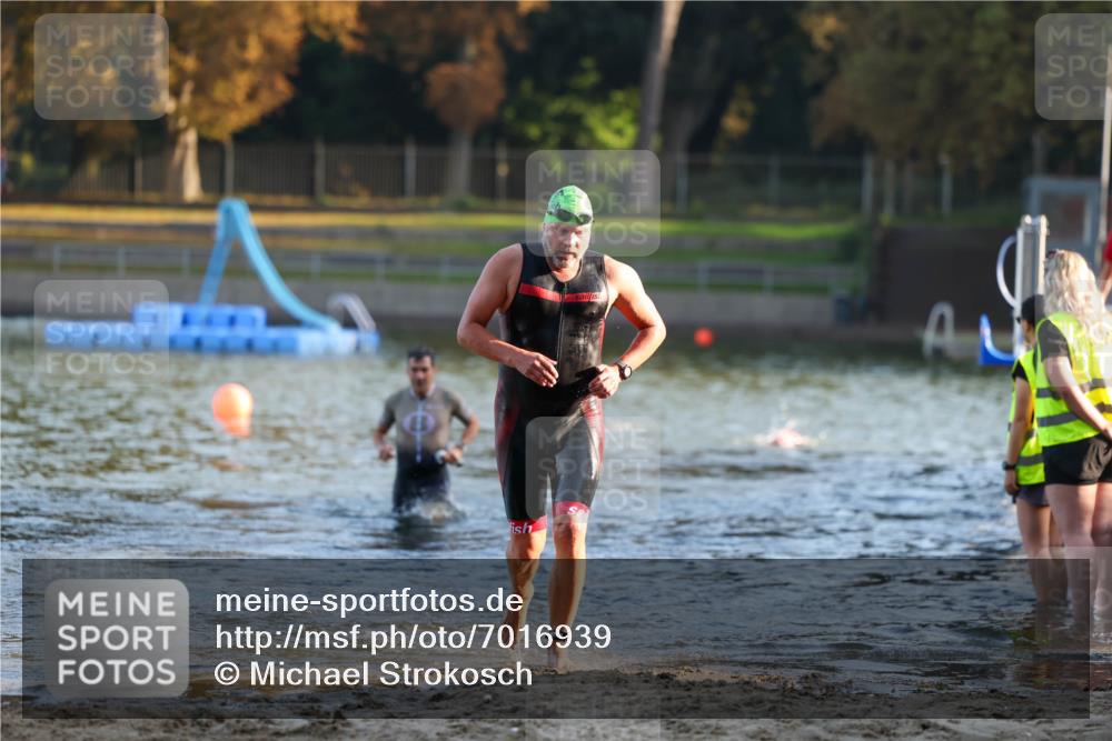 08.09.2024 - Stadtparktriathlon Michael Strokosch http://msf.ph/oto/7016939 08.09.2024 08:48:50 Schwimmen 16, 42 meine-sportfotos.de