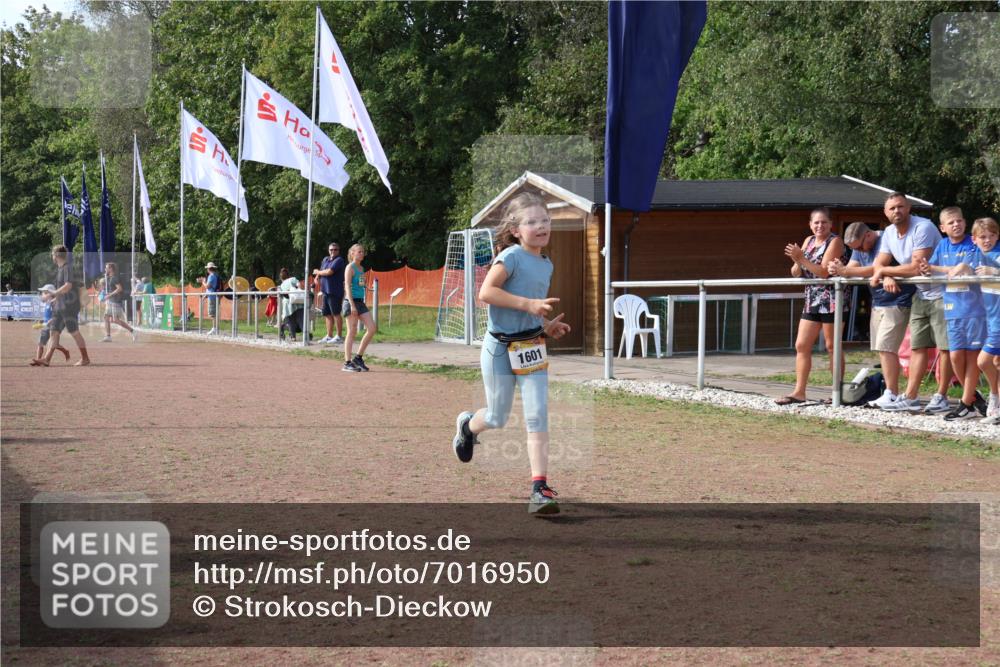08.09.2024 - Airport Race Strokosch-Dieckow http://msf.ph/oto/7016950 08.09.2024 11:33:02 Ziel 1601 meine-sportfotos.de