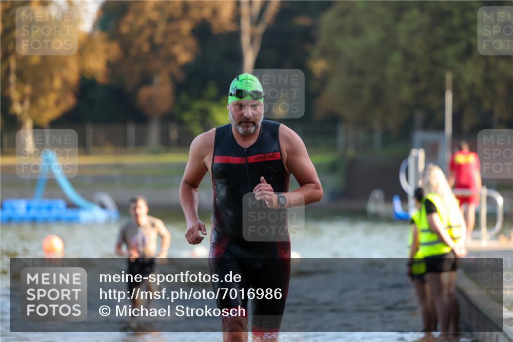 08.09.2024 - Stadtparktriathlon Michael Strokosch http://msf.ph/oto/7016986 08.09.2024 08:48:52 Schwimmen 16, 42 meine-sportfotos.de