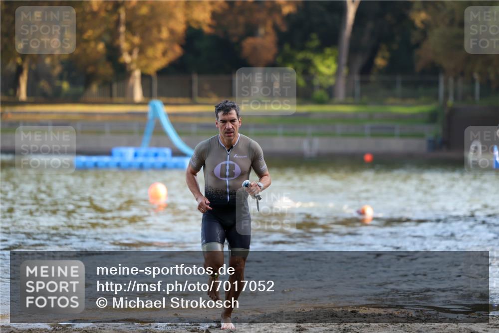 08.09.2024 - Stadtparktriathlon Michael Strokosch http://msf.ph/oto/7017052 08.09.2024 08:48:55 Schwimmen 16, 42 meine-sportfotos.de
