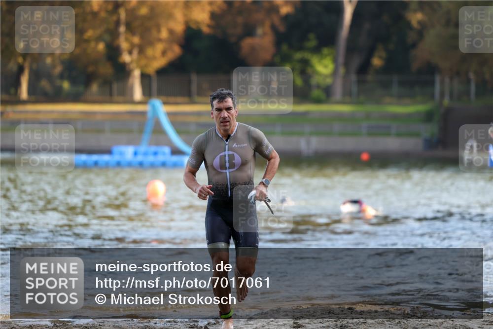 08.09.2024 - Stadtparktriathlon Michael Strokosch http://msf.ph/oto/7017061 08.09.2024 08:48:56 Schwimmen 42 meine-sportfotos.de