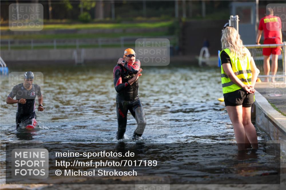 08.09.2024 - Stadtparktriathlon Michael Strokosch http://msf.ph/oto/7017189 08.09.2024 08:49:11 Schwimmen 88 meine-sportfotos.de