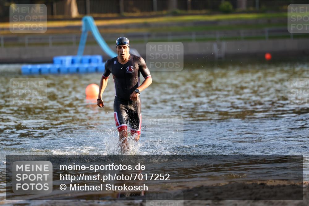 08.09.2024 - Stadtparktriathlon Michael Strokosch http://msf.ph/oto/7017252 08.09.2024 08:49:15 Schwimmen 2, 88 meine-sportfotos.de