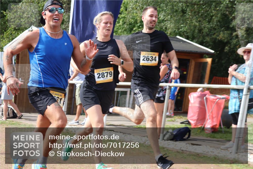 08.09.2024 - Airport Race Strokosch-Dieckow http://msf.ph/oto/7017256 08.09.2024 12:07:45 Ziel 693, 1361, 2634, 2676, 2879 meine-sportfotos.de