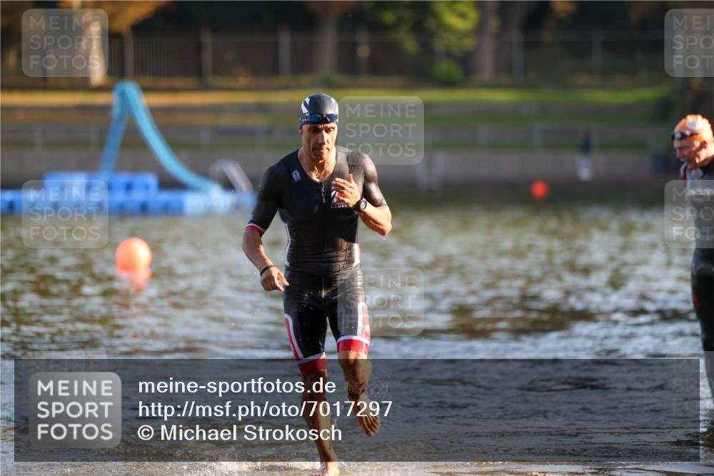 08.09.2024 - Stadtparktriathlon Michael Strokosch http://msf.ph/oto/7017297 08.09.2024 08:49:17 Schwimmen 2, 88 meine-sportfotos.de