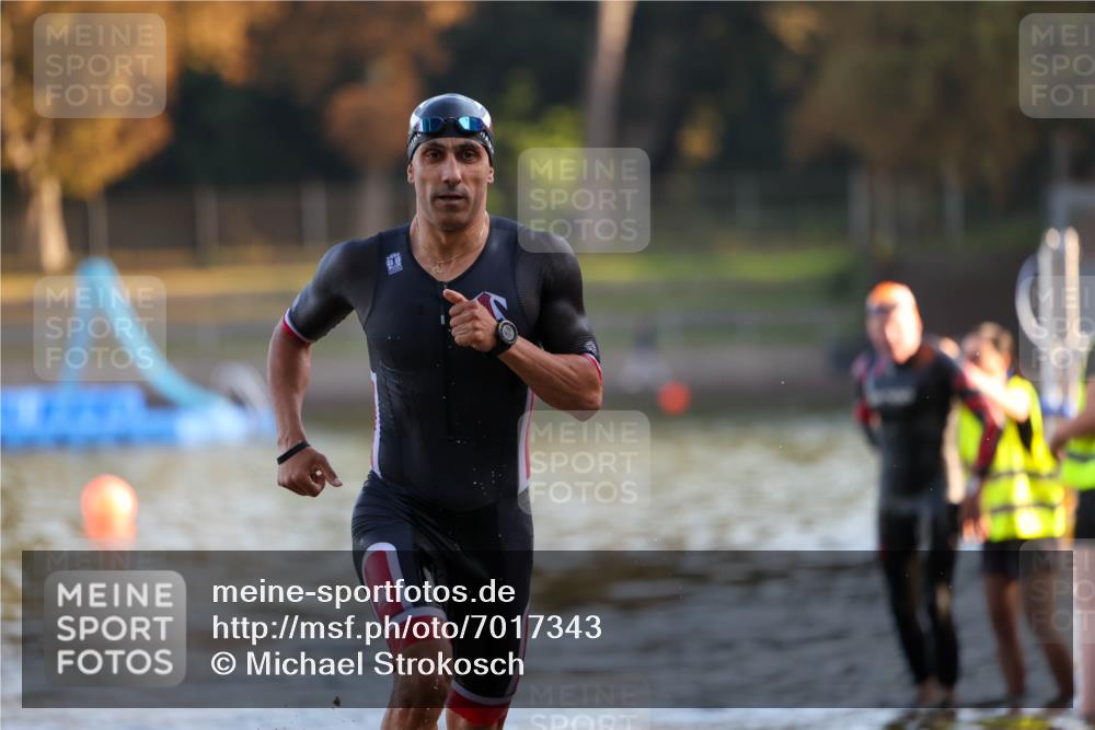 08.09.2024 - Stadtparktriathlon Michael Strokosch http://msf.ph/oto/7017343 08.09.2024 08:49:18 Schwimmen 2, 88 meine-sportfotos.de