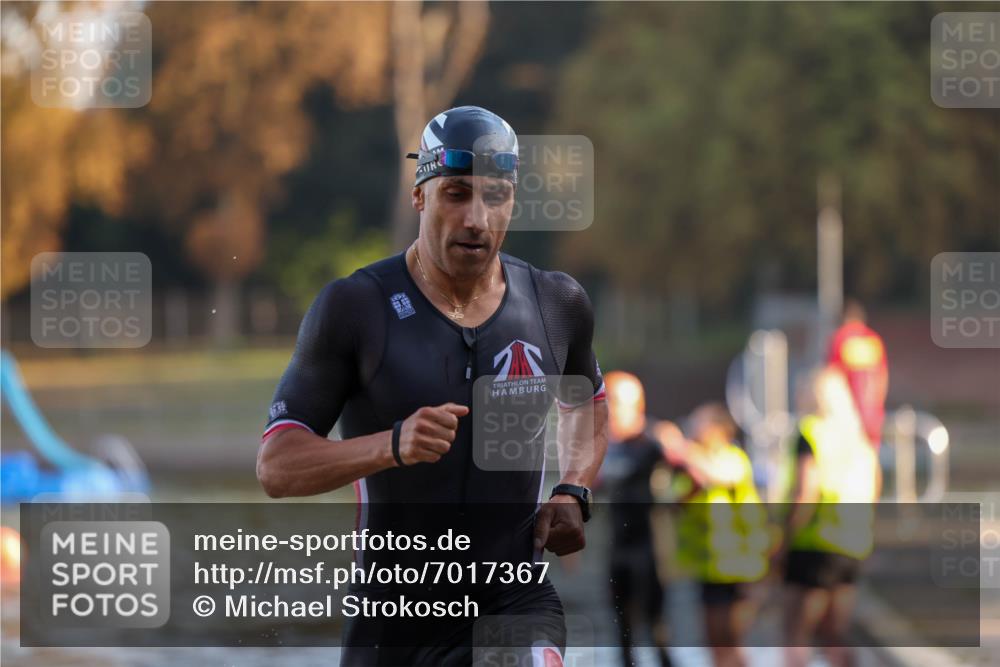 08.09.2024 - Stadtparktriathlon Michael Strokosch http://msf.ph/oto/7017367 08.09.2024 08:49:20 Schwimmen 2, 88 meine-sportfotos.de