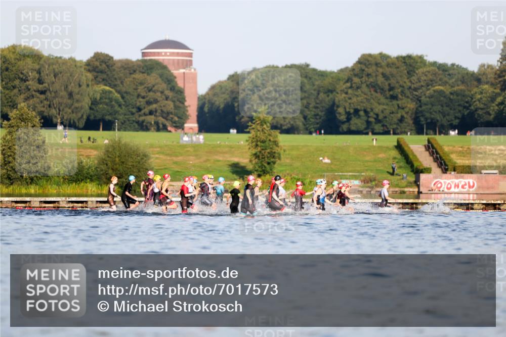 08.09.2024 - Stadtparktriathlon Michael Strokosch http://msf.ph/oto/7017573 08.09.2024 08:55:07 Schwimmen  meine-sportfotos.de