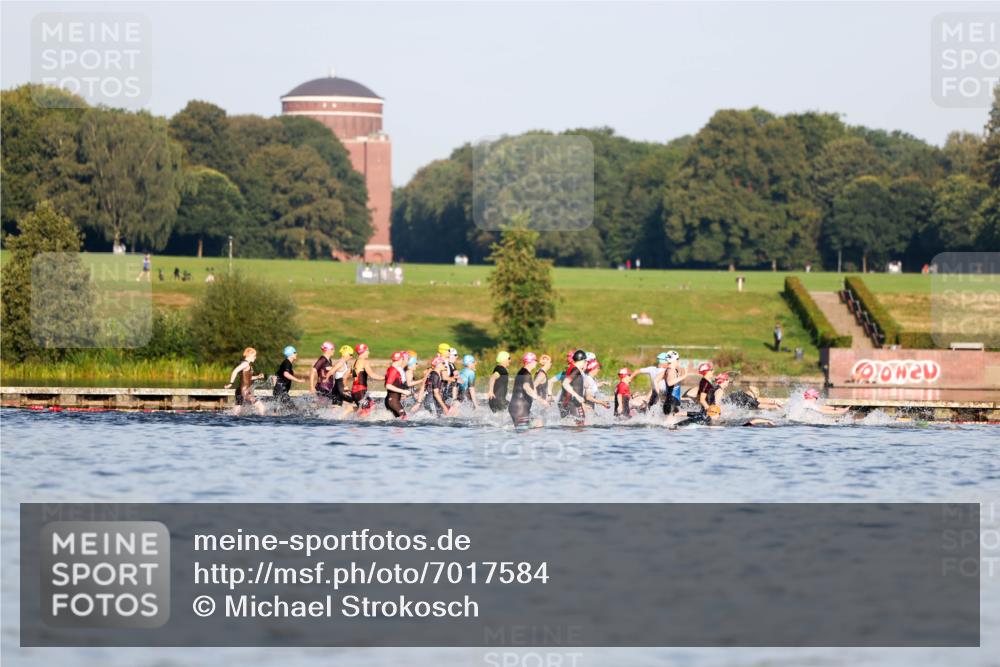 08.09.2024 - Stadtparktriathlon Michael Strokosch http://msf.ph/oto/7017584 08.09.2024 08:55:07 Schwimmen  meine-sportfotos.de