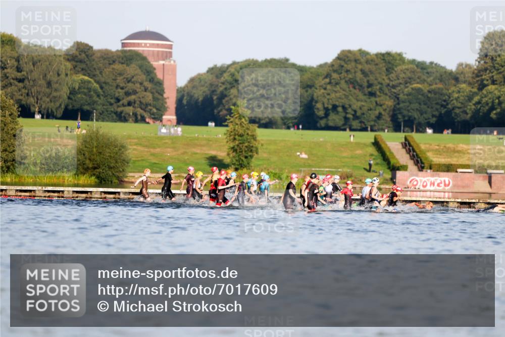 08.09.2024 - Stadtparktriathlon Michael Strokosch http://msf.ph/oto/7017609 08.09.2024 08:55:08 Schwimmen  meine-sportfotos.de