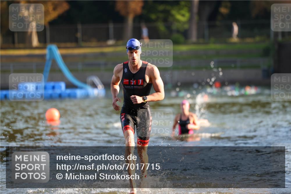 08.09.2024 - Stadtparktriathlon Michael Strokosch http://msf.ph/oto/7017715 08.09.2024 08:57:21 Schwimmen 99, 114, 122 meine-sportfotos.de