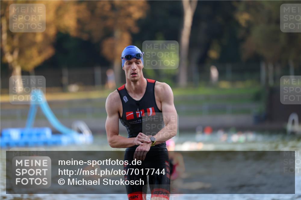 08.09.2024 - Stadtparktriathlon Michael Strokosch http://msf.ph/oto/7017744 08.09.2024 08:57:23 Schwimmen 99, 114, 126 meine-sportfotos.de