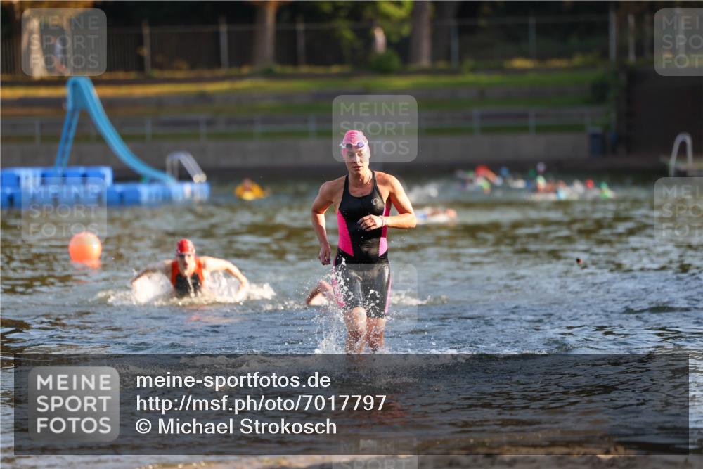 08.09.2024 - Stadtparktriathlon Michael Strokosch http://msf.ph/oto/7017797 08.09.2024 08:57:28 Schwimmen 99, 106, 126 meine-sportfotos.de