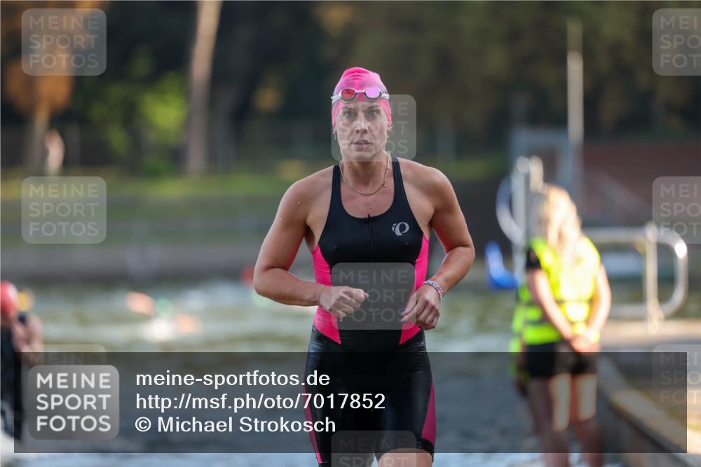08.09.2024 - Stadtparktriathlon Michael Strokosch http://msf.ph/oto/7017852 08.09.2024 08:57:33 Schwimmen 99, 106, 126 meine-sportfotos.de