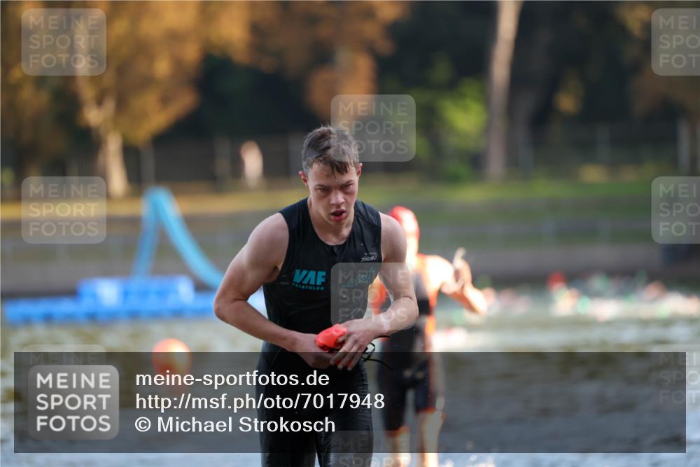 08.09.2024 - Stadtparktriathlon Michael Strokosch http://msf.ph/oto/7017948 08.09.2024 08:57:37 Schwimmen 106, 126 meine-sportfotos.de