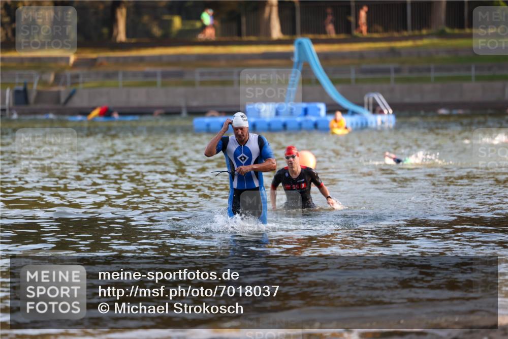 08.09.2024 - Stadtparktriathlon Michael Strokosch http://msf.ph/oto/7018037 08.09.2024 08:58:05 Schwimmen 102, 158 meine-sportfotos.de