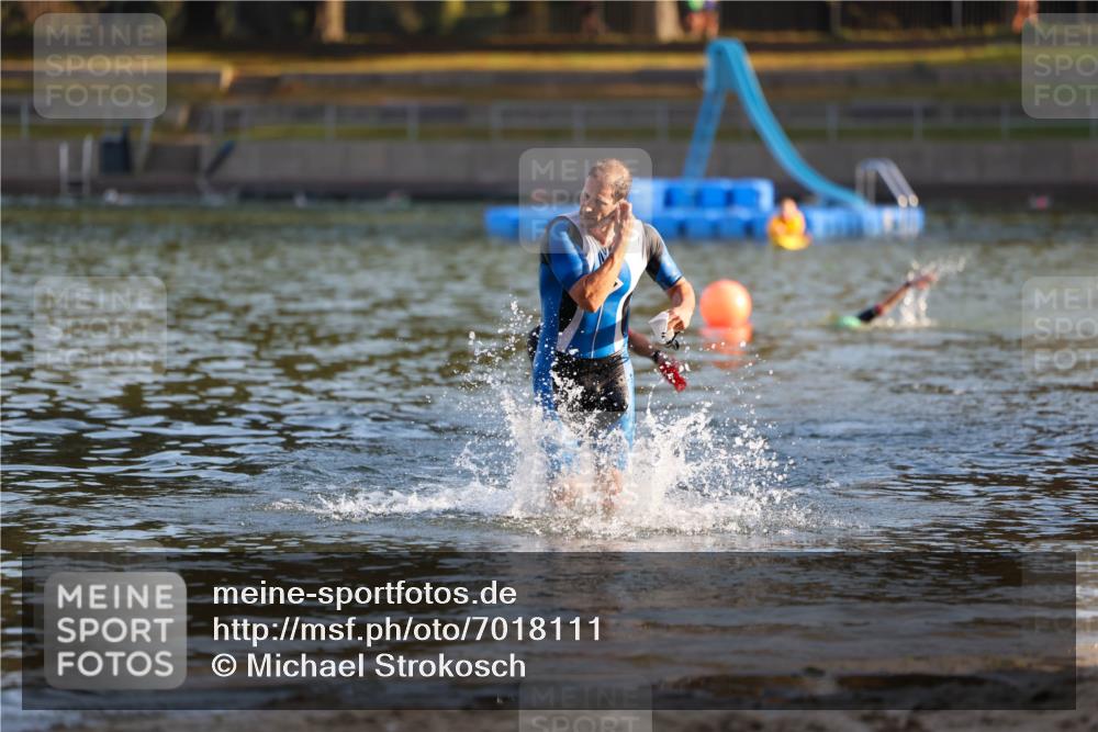 08.09.2024 - Stadtparktriathlon Michael Strokosch http://msf.ph/oto/7018111 08.09.2024 08:58:08 Schwimmen 102, 158 meine-sportfotos.de