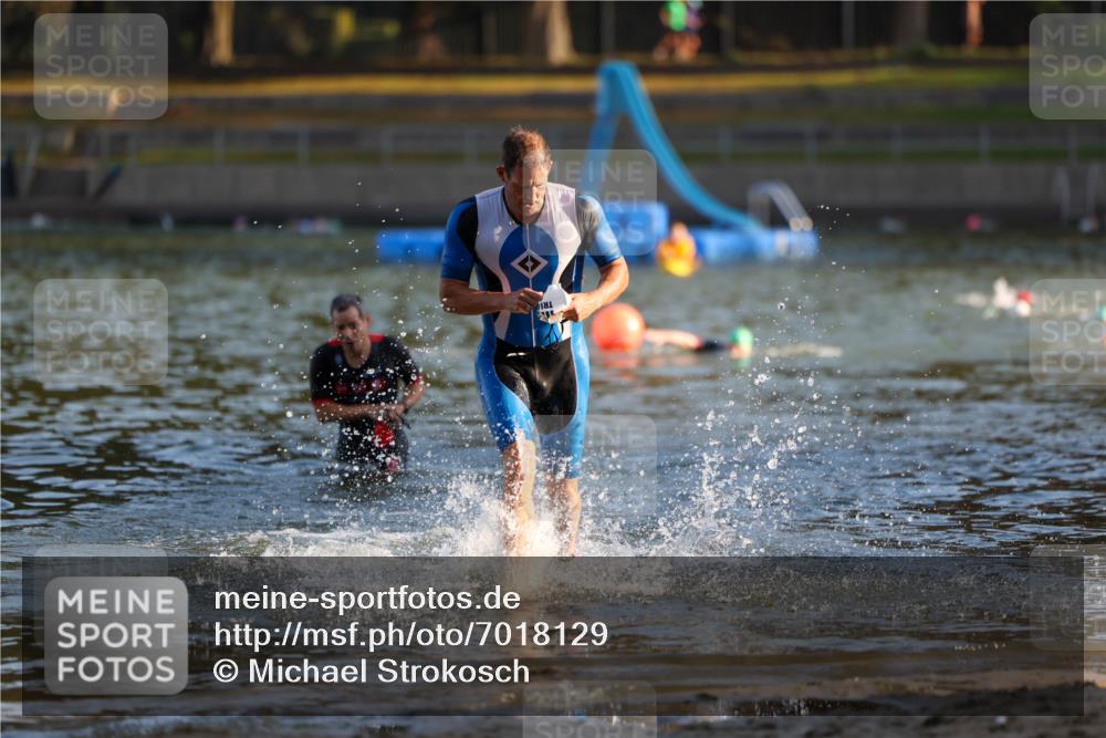 08.09.2024 - Stadtparktriathlon Michael Strokosch http://msf.ph/oto/7018129 08.09.2024 08:58:09 Schwimmen 102, 158 meine-sportfotos.de