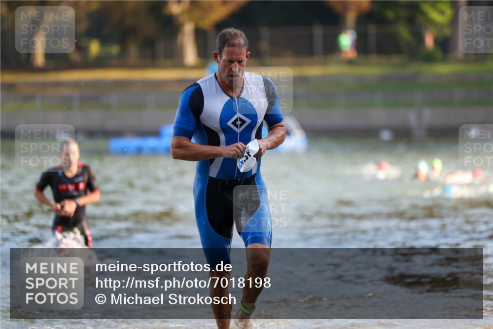08.09.2024 - Stadtparktriathlon Michael Strokosch http://msf.ph/oto/7018198 08.09.2024 08:58:11 Schwimmen 102, 158 meine-sportfotos.de