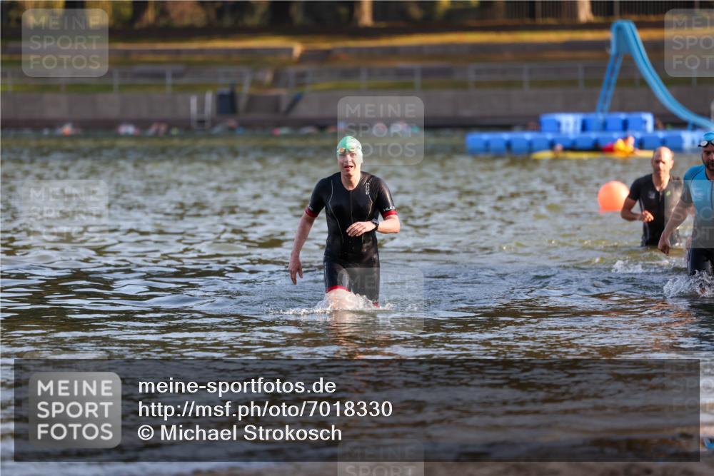 08.09.2024 - Stadtparktriathlon Michael Strokosch http://msf.ph/oto/7018330 08.09.2024 08:58:29 Schwimmen 90, 91, 105, 108, 123, 125 meine-sportfotos.de