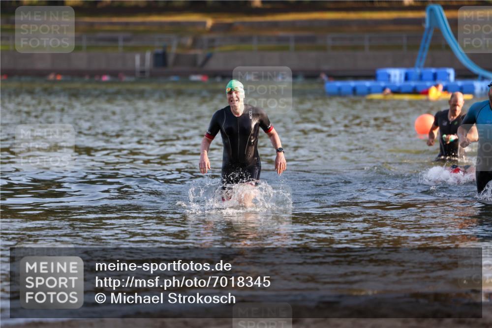 08.09.2024 - Stadtparktriathlon Michael Strokosch http://msf.ph/oto/7018345 08.09.2024 08:58:29 Schwimmen 90, 91, 105, 108, 123, 125 meine-sportfotos.de