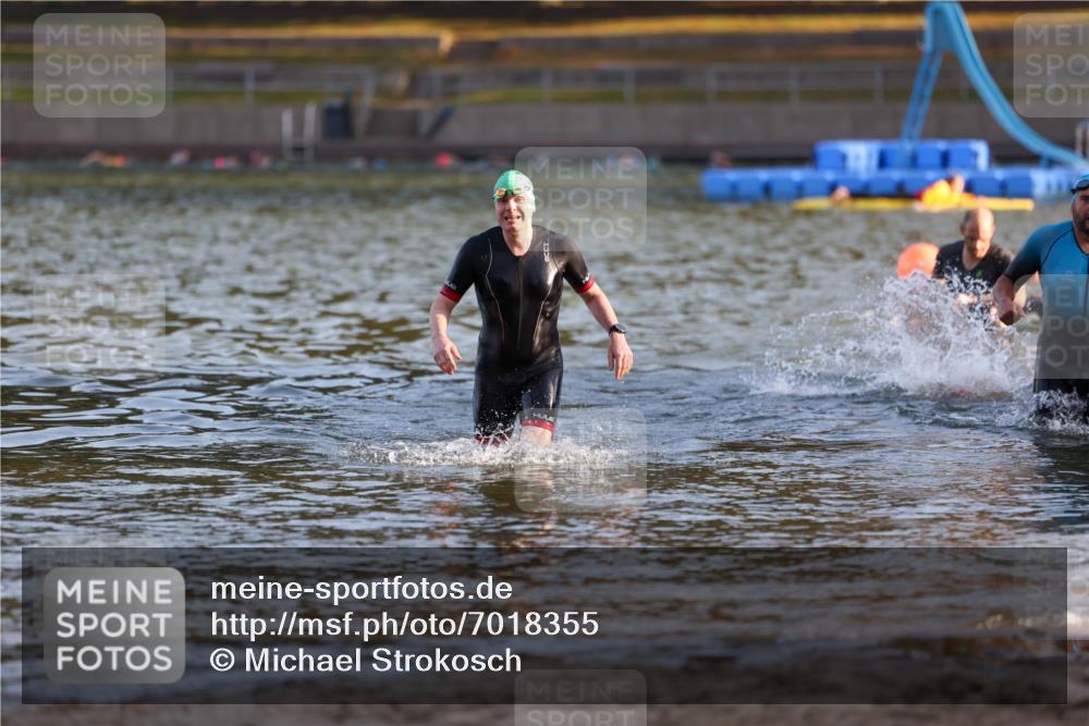 08.09.2024 - Stadtparktriathlon Michael Strokosch http://msf.ph/oto/7018355 08.09.2024 08:58:30 Schwimmen 90, 91, 92, 105, 108, 123, 125 meine-sportfotos.de