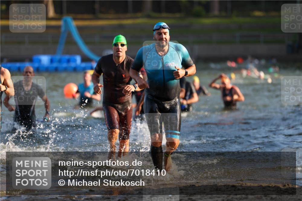 08.09.2024 - Stadtparktriathlon Michael Strokosch http://msf.ph/oto/7018410 08.09.2024 08:58:35 Schwimmen 90, 91, 92, 93, 105, 108, 112, 120, 123, 125 meine-sportfotos.de