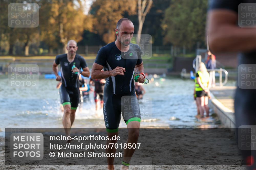 08.09.2024 - Stadtparktriathlon Michael Strokosch http://msf.ph/oto/7018507 08.09.2024 08:58:41 Schwimmen 90, 91, 92, 93, 98, 105, 110, 112, 120, 125, 127 meine-sportfotos.de