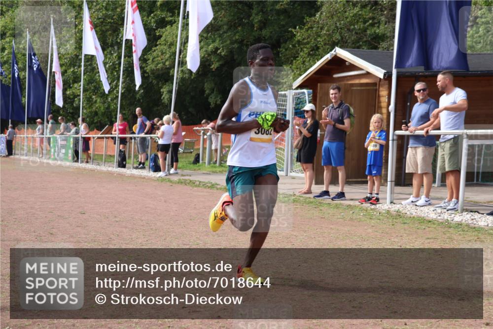 08.09.2024 - Airport Race Strokosch-Dieckow http://msf.ph/oto/7018644 08.09.2024 11:58:30 Ziel 3082 meine-sportfotos.de