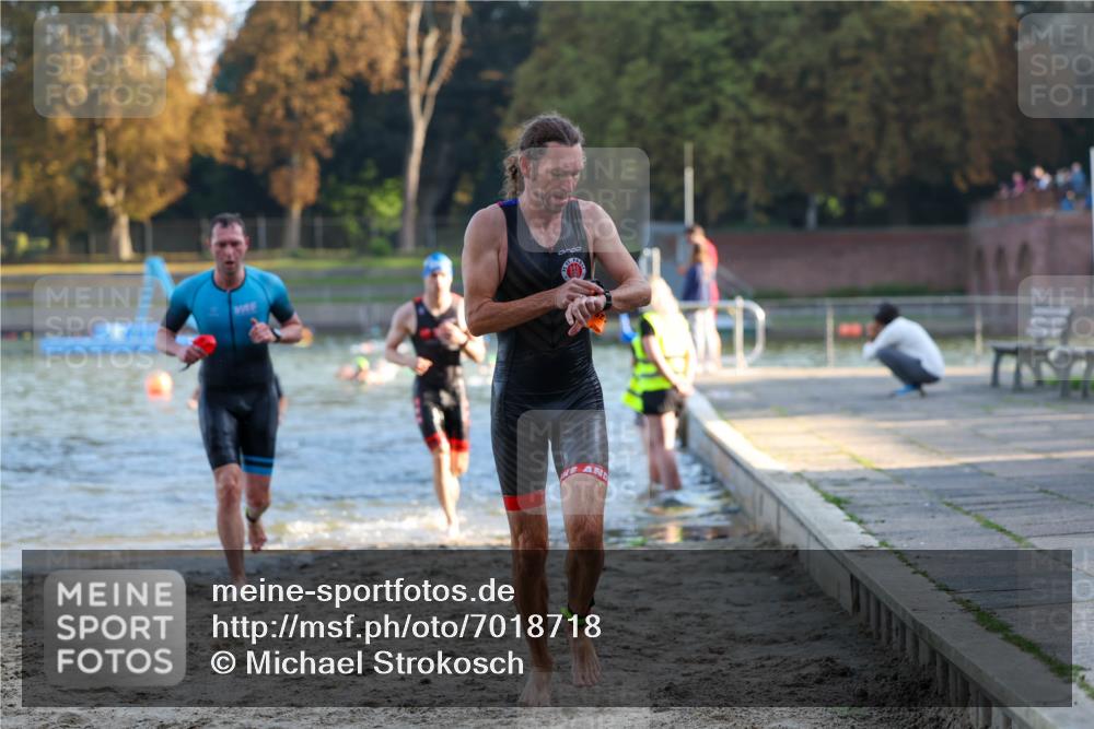 08.09.2024 - Stadtparktriathlon Michael Strokosch http://msf.ph/oto/7018718 08.09.2024 08:58:51 Schwimmen 98, 110, 115, 127 meine-sportfotos.de