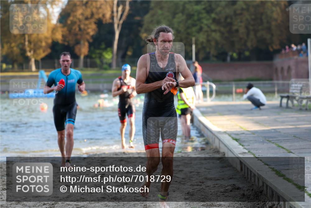 08.09.2024 - Stadtparktriathlon Michael Strokosch http://msf.ph/oto/7018729 08.09.2024 08:58:51 Schwimmen 98, 110, 115, 127 meine-sportfotos.de