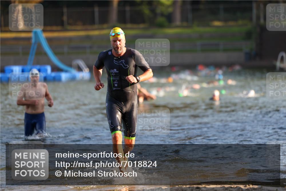 08.09.2024 - Stadtparktriathlon Michael Strokosch http://msf.ph/oto/7018824 08.09.2024 08:58:57 Schwimmen 104, 115 meine-sportfotos.de