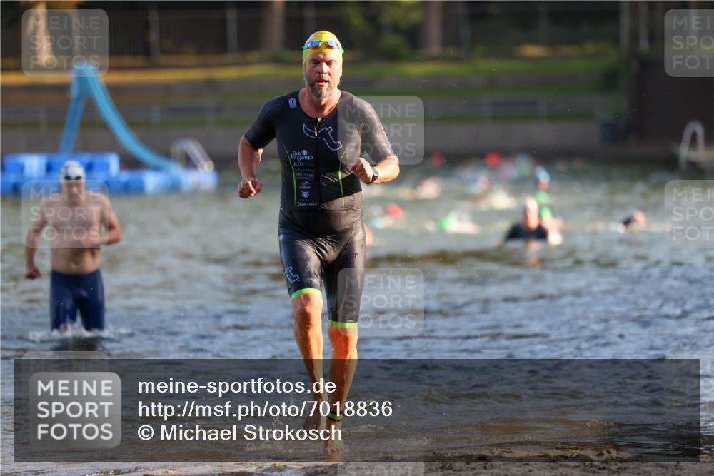 08.09.2024 - Stadtparktriathlon Michael Strokosch http://msf.ph/oto/7018836 08.09.2024 08:58:57 Schwimmen 104, 115 meine-sportfotos.de