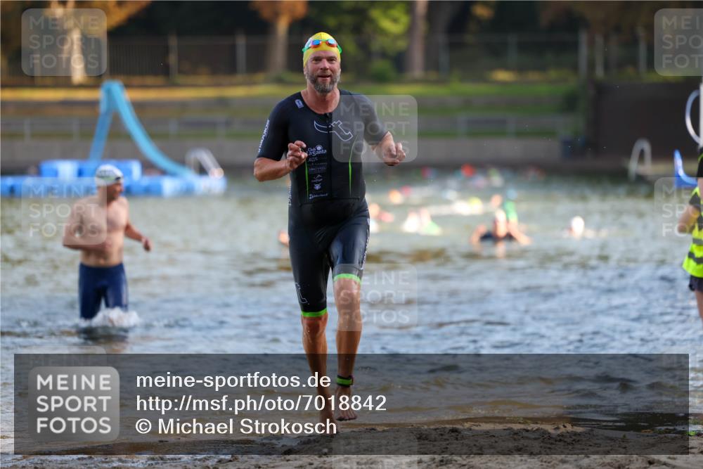 08.09.2024 - Stadtparktriathlon Michael Strokosch http://msf.ph/oto/7018842 08.09.2024 08:58:58 Schwimmen 104, 115 meine-sportfotos.de