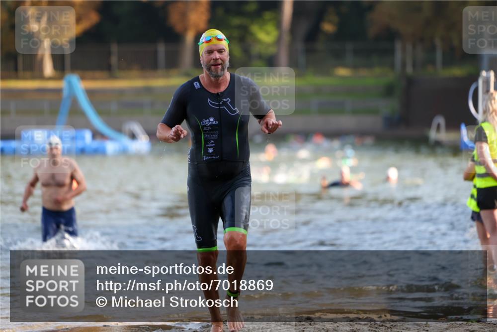 08.09.2024 - Stadtparktriathlon Michael Strokosch http://msf.ph/oto/7018869 08.09.2024 08:58:58 Schwimmen 104, 115 meine-sportfotos.de