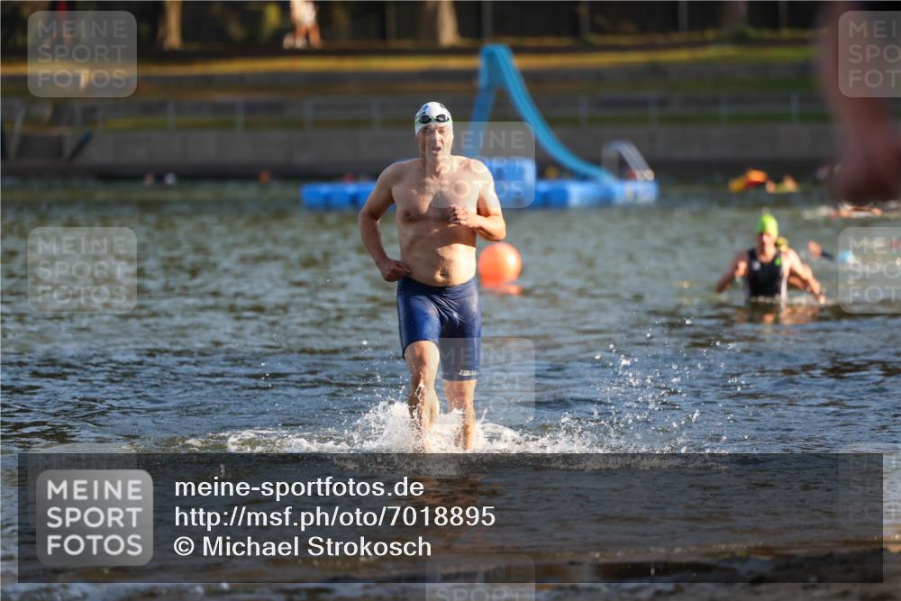 08.09.2024 - Stadtparktriathlon Michael Strokosch http://msf.ph/oto/7018895 08.09.2024 08:59:01 Schwimmen 104, 115 meine-sportfotos.de