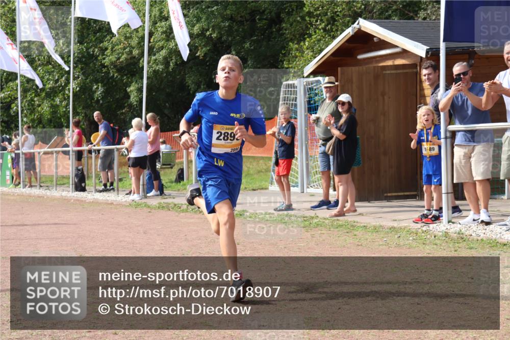 08.09.2024 - Airport Race Strokosch-Dieckow http://msf.ph/oto/7018907 08.09.2024 11:59:53 Ziel 588, 2890, 3142 meine-sportfotos.de